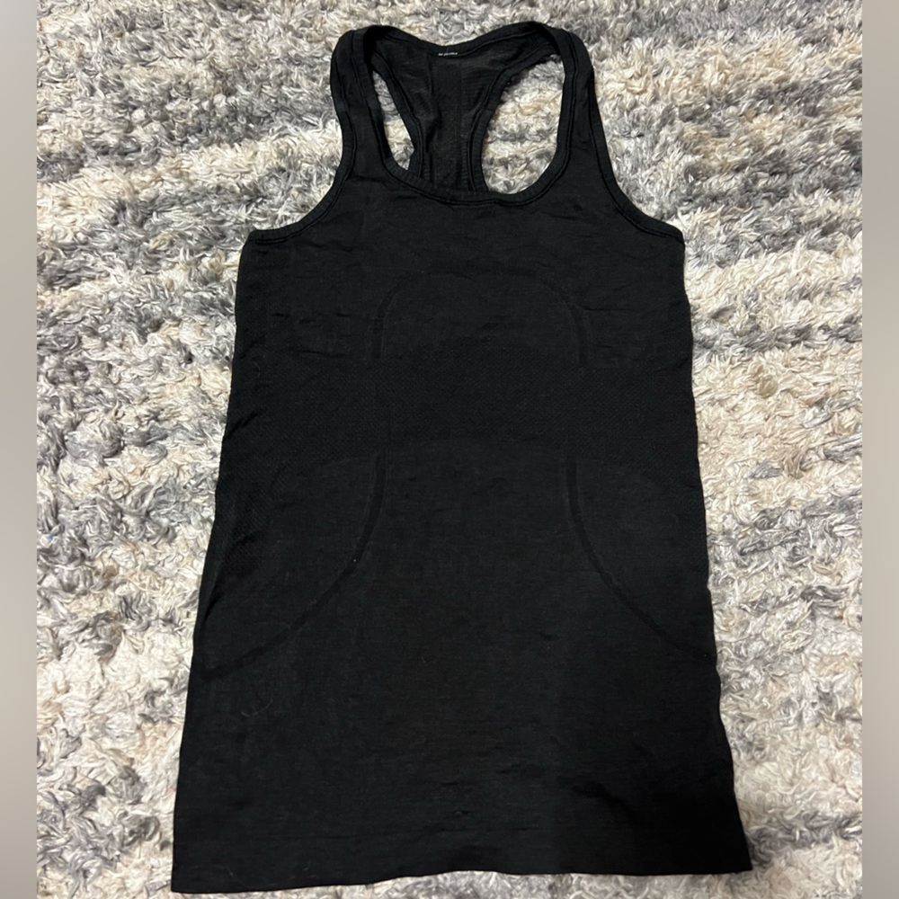 Lululemon tank top